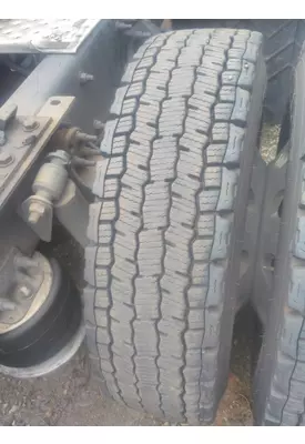 MICHELIN 275/80R22.5 TIRE