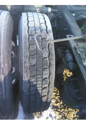 MICHELIN 275/80R22.5 TIRE