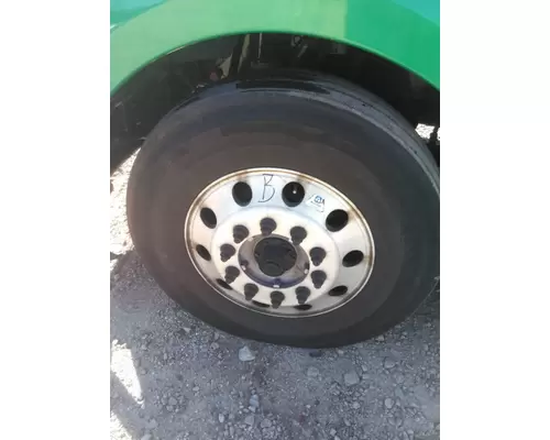 MICHELIN 275/80R22.5 TIRE