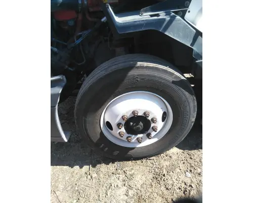 MICHELIN 275/80R22.5 TIRE