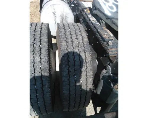 MICHELIN 275/80R22.5 TIRE