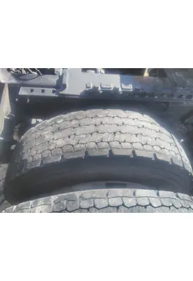 MICHELIN 275/80R22.5 TIRE