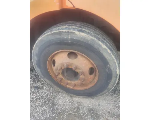 MICHELIN 275/80R22.5 TIRE