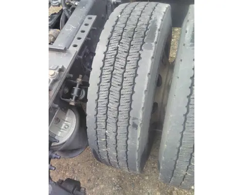 MICHELIN 275/80R22.5 TIRE