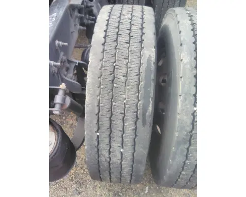MICHELIN 275/80R22.5 TIRE