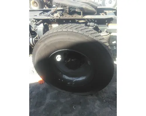 MICHELIN 275/80R22.5 TIRE