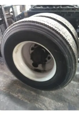 MICHELIN 275/80R22.5 TIRE