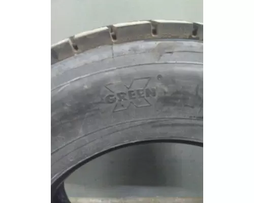 MICHELIN 275/80R22.5 TIRE