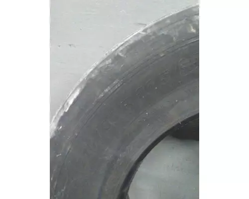 MICHELIN 275/80R22.5 TIRE