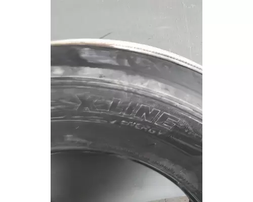 MICHELIN 275/80R22.5 TIRE