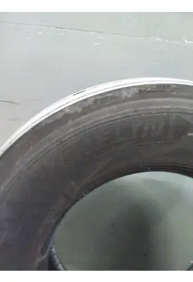 MICHELIN 275/80R22.5 TIRE