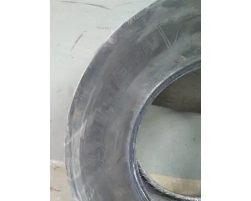 MICHELIN 275/80R22.5 TIRE