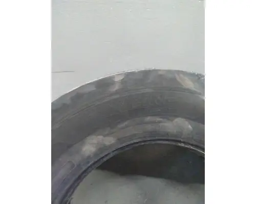 MICHELIN 275/80R22.5 TIRE
