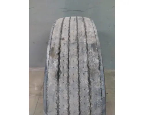 MICHELIN 275/80R22.5 TIRE
