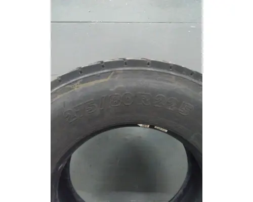 MICHELIN 275/80R22.5 TIRE