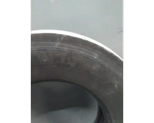 MICHELIN 275/80R22.5 TIRE