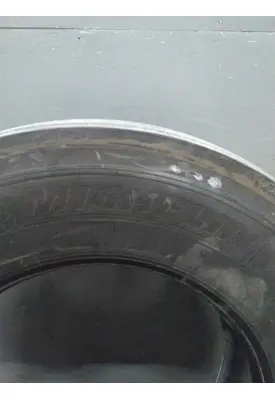 MICHELIN 275/80R22.5 TIRE