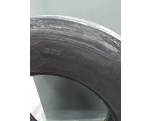 MICHELIN 275/80R22.5 TIRE