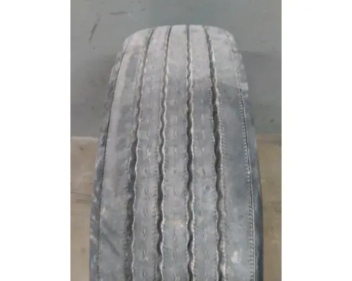 MICHELIN 275/80R22.5 TIRE