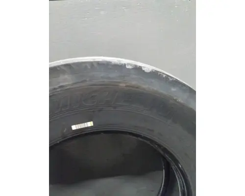 MICHELIN 275/80R22.5 TIRE