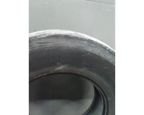 MICHELIN 275/80R22.5 TIRE