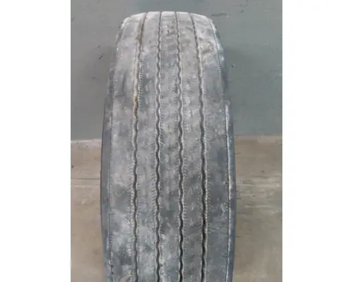 MICHELIN 275/80R22.5 TIRE
