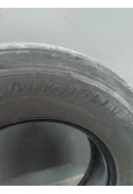 MICHELIN 275/80R22.5 TIRE