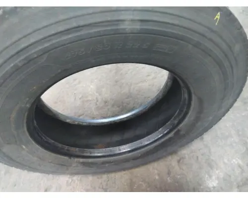 MICHELIN 275/80R22.5 TIRE