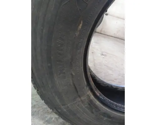 MICHELIN 275/80R22.5 TIRE