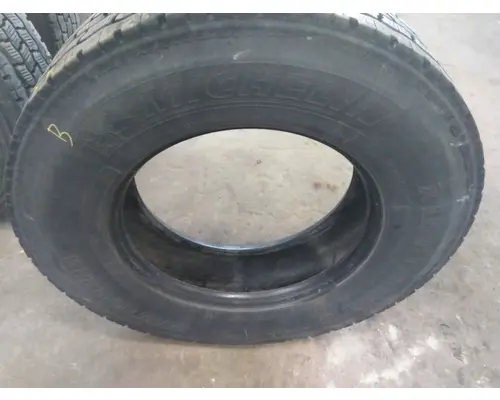 MICHELIN 275/80R22.5 TIRE