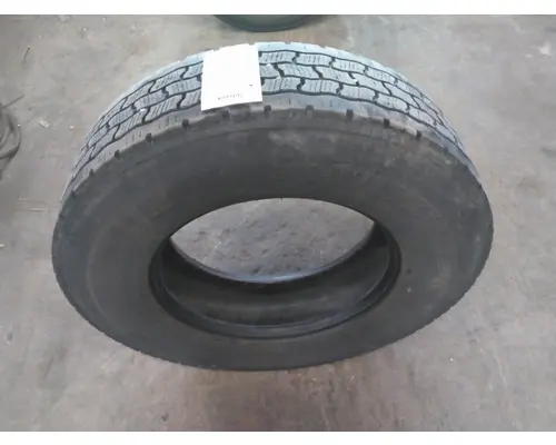 MICHELIN 275/80R22.5 TIRE