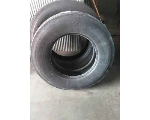 MICHELIN 275/80R22.5 TIRE