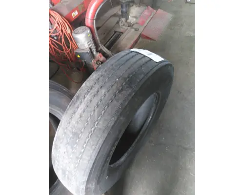MICHELIN 275/80R22.5 TIRE