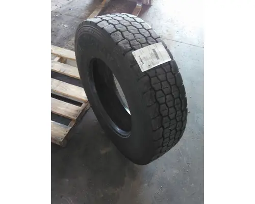 MICHELIN 275/80R22.5 TIRE