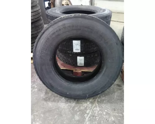 MICHELIN 275/80R22.5 TIRE