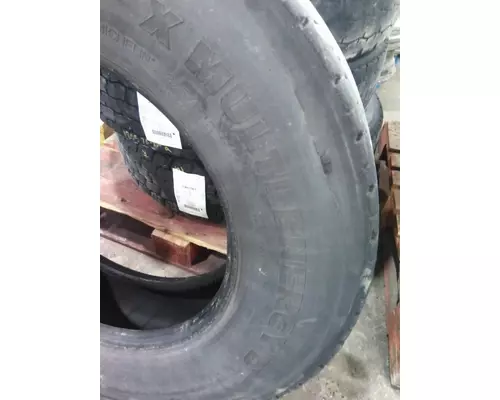 MICHELIN 275/80R22.5 TIRE