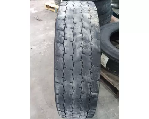 MICHELIN 275/80R22.5 TIRE