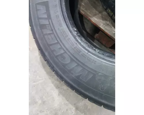 MICHELIN 275/80R22.5 TIRE