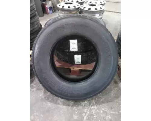 MICHELIN 275/80R22.5 TIRE