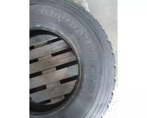 MICHELIN 275/80R22.5 TIRE