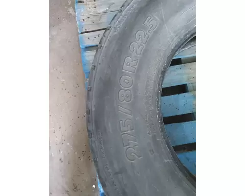 MICHELIN 275/80R22.5 TIRE