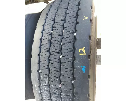 MICHELIN 275/80R22.5 TIRE