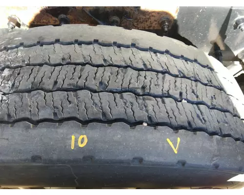 MICHELIN 275/80R22.5 TIRE