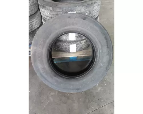 MICHELIN 275/80R22.5 TIRE