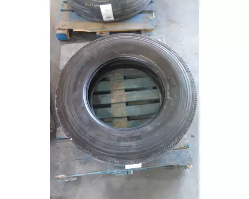 MICHELIN 275/80R22.5 TIRE