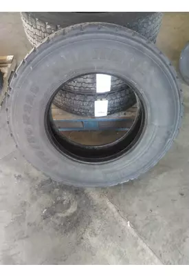 MICHELIN 275/80R22.5 TIRE