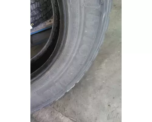 MICHELIN 275/80R22.5 TIRE