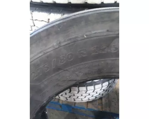 MICHELIN 275/80R22.5 TIRE