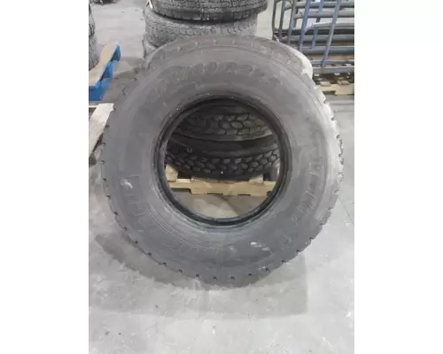 MICHELIN 275/80R22.5 TIRE