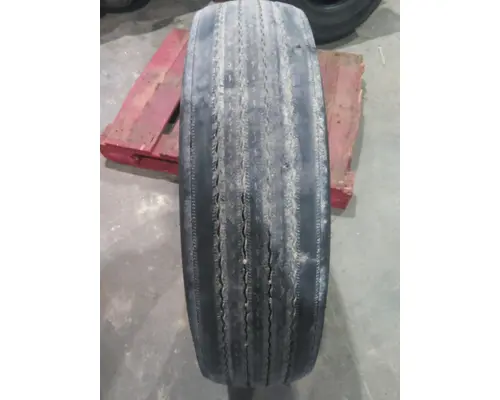 MICHELIN 275/80R22.5 TIRE